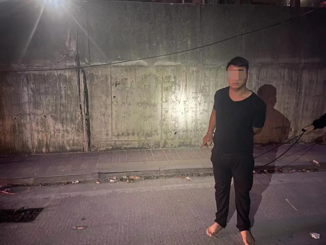 02.jpg